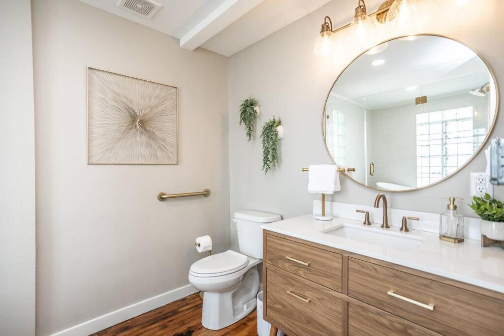 The Loft At 113 - Gateway To The North Texas Hill Country Apartment Muenster Екстериор снимка