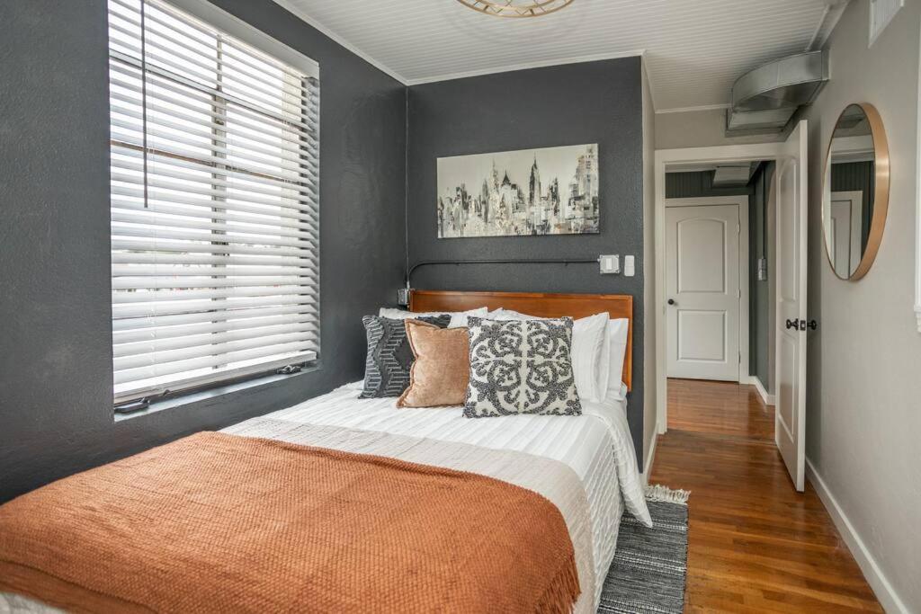 The Loft At 113 - Gateway To The North Texas Hill Country Apartment Muenster Екстериор снимка